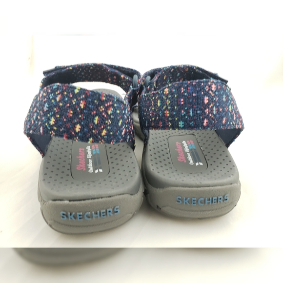Sketchers  Navy Kicker Sandals 9 W/Box - Picture 3 of 11